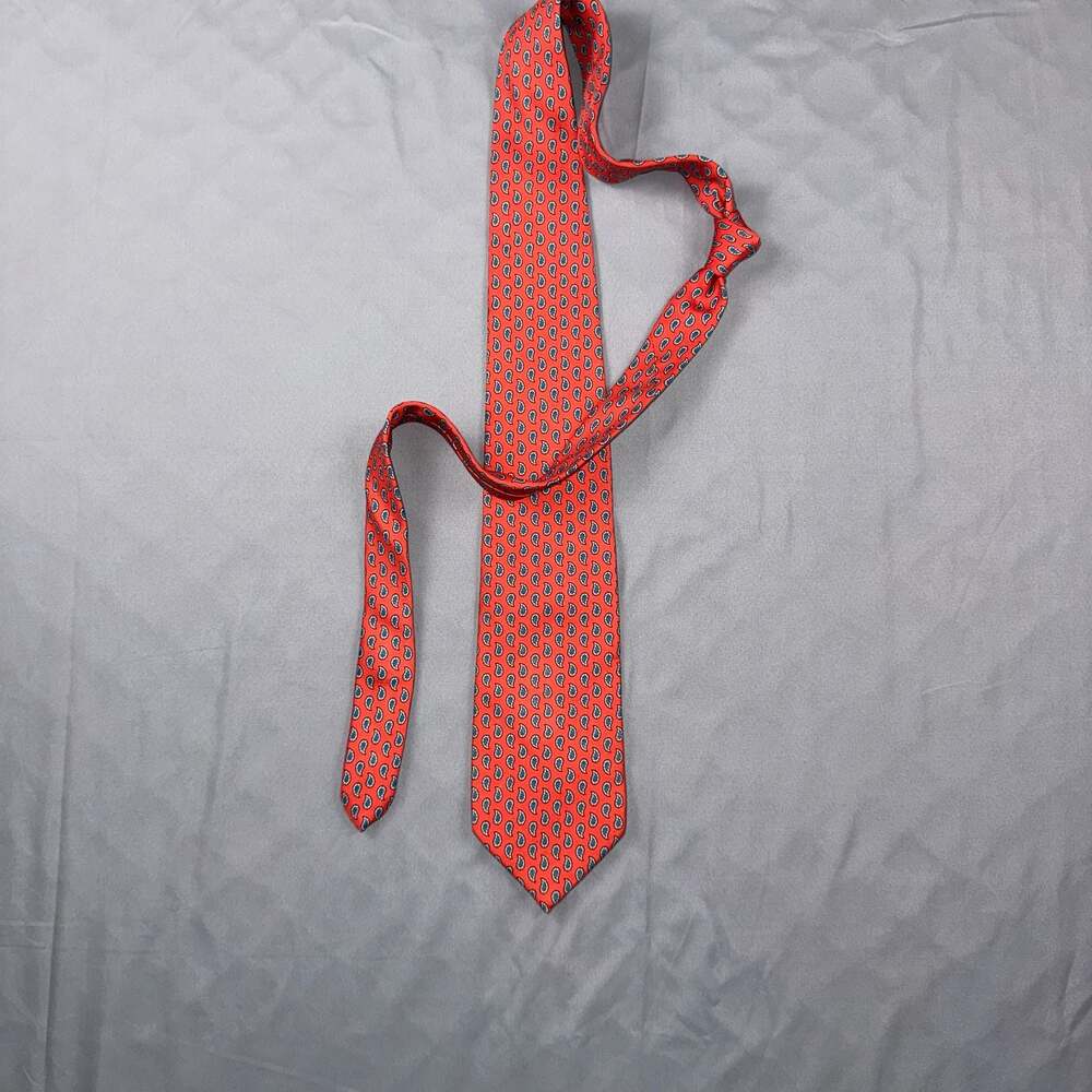 Brooks Brothers Makers Red Silk Paisley Print Tie